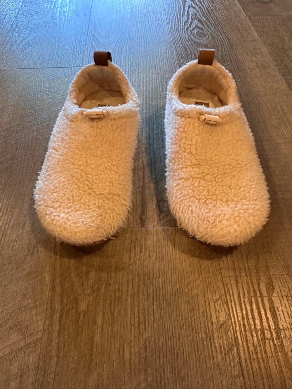 UGG Womens Plushy Slipper Natural/Chestnut Adjustable Cord Logo Womens Size 7 - Picture 6 of 11